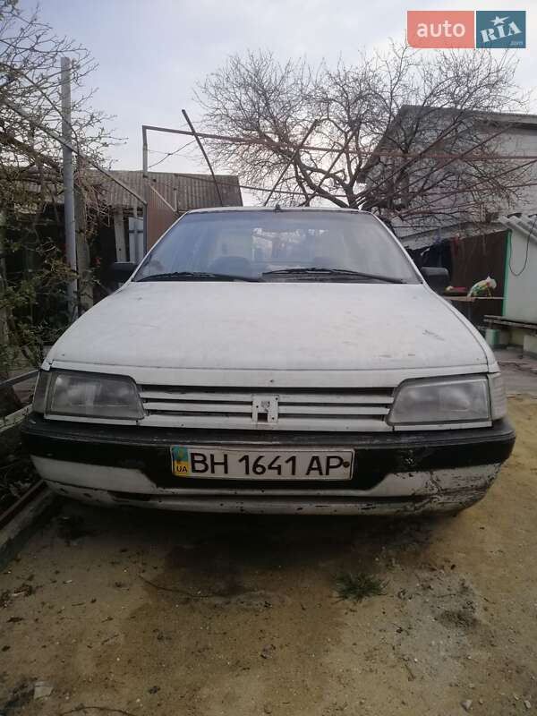 Седан Peugeot 405 1988 в Одесі фото Седан Peugeot 405 1988 в Одесі