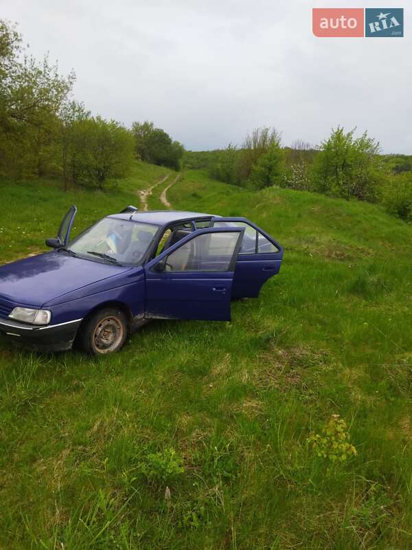 Седан Peugeot 405 1990 в Городке