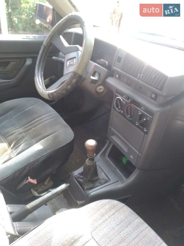 Седан Peugeot 405 1989 в Черкасах