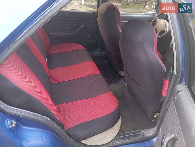 Седан Peugeot 405 1992 в Бориславі