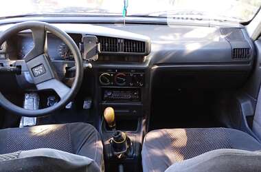 Седан Peugeot 405 1990 в Новоархангельске