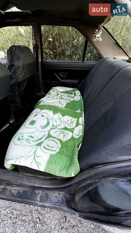 Седан Peugeot 405 1987 в Миргороде