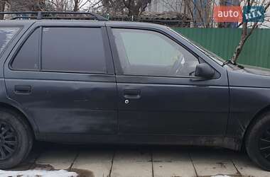 Универсал Peugeot 405 1989 в Буче