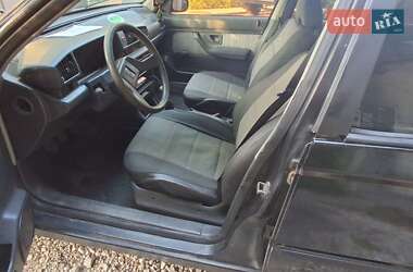 Седан Peugeot 405 1988 в Кривому Розі