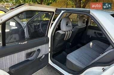 Седан Peugeot 405 1989 в 