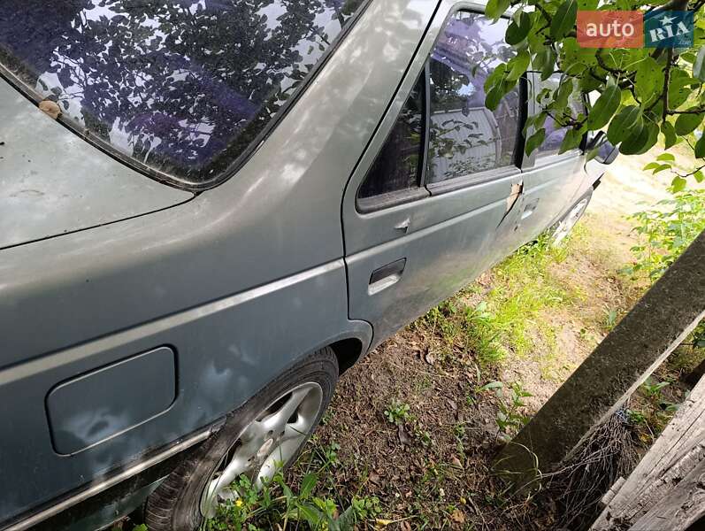 Седан Peugeot 405 1989 в Василькові