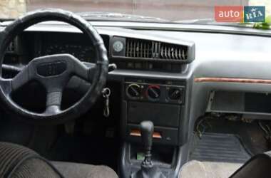 Седан Peugeot 405 1990 в 