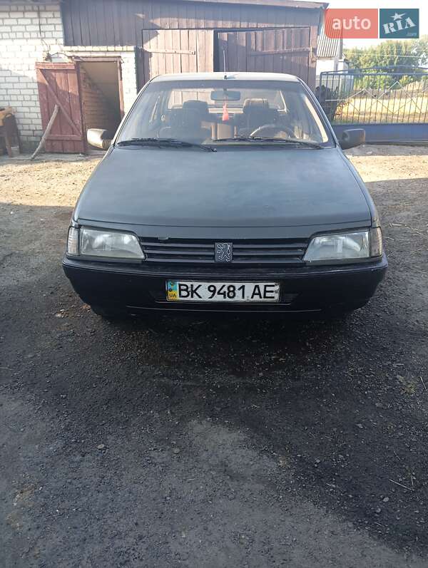 Седан Peugeot 405 1989 в Луцке