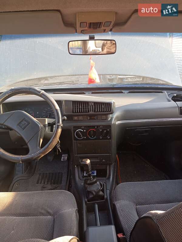 Седан Peugeot 405 1989 в Луцке