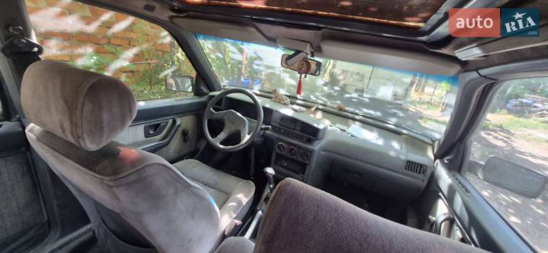 Универсал Peugeot 405 1990 в Саврани