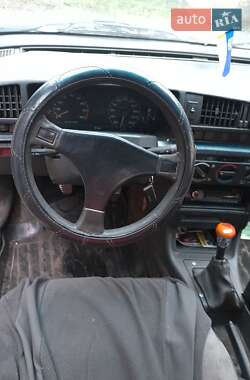 Универсал Peugeot 405 1990 в  фото 8 Универсал Peugeot 405 1990 в