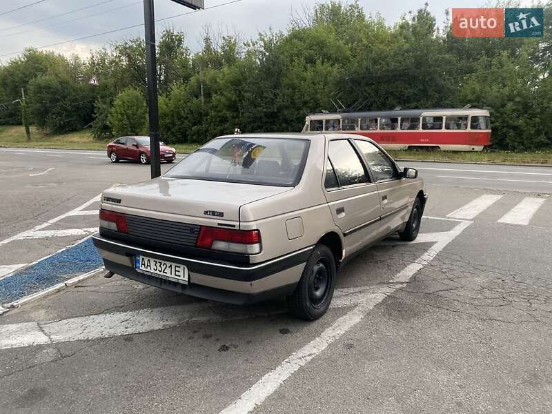 Седан Peugeot 405 1989 в Обухове
