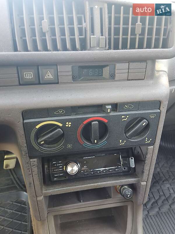 Седан Peugeot 405 1988 в Киеве