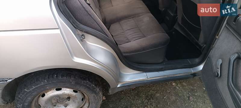 Седан Peugeot 405 1989 в Остроге фото 32 Седан Peugeot 405 1989 в Остроге