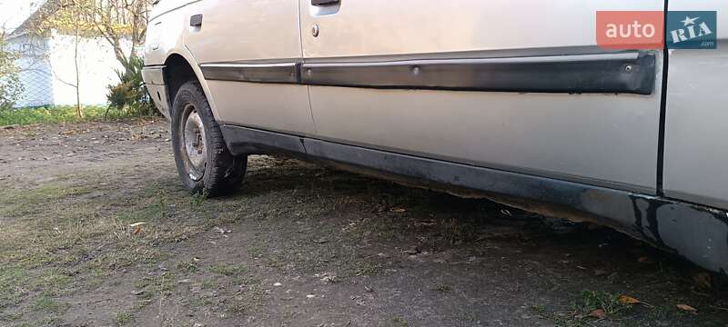 Седан Peugeot 405 1989 в Остроге фото 13 Седан Peugeot 405 1989 в Остроге