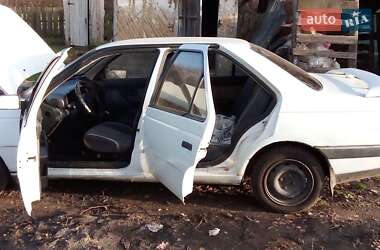 Седан Peugeot 405 1990 в Коропе