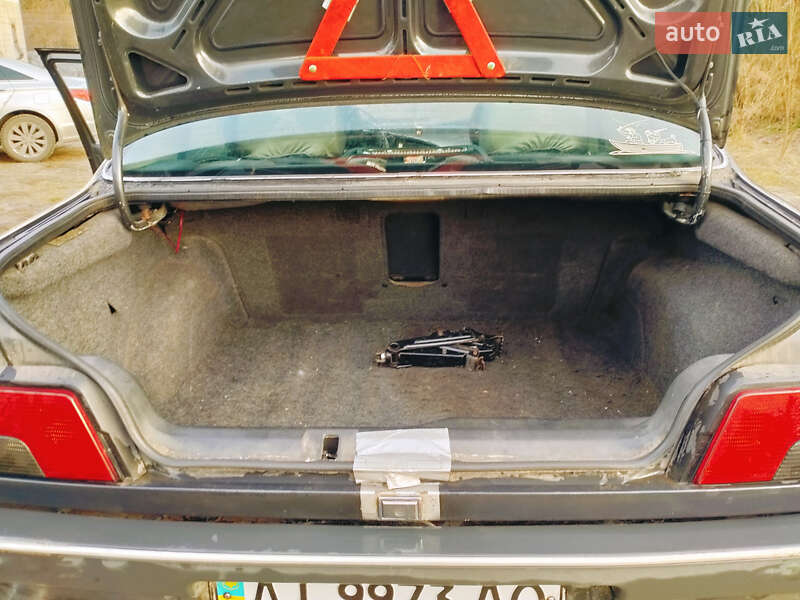 Седан Peugeot 405 1993 в Боярке