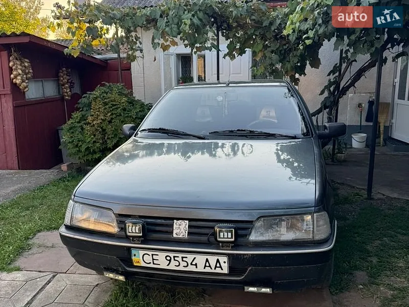 Peugeot 405