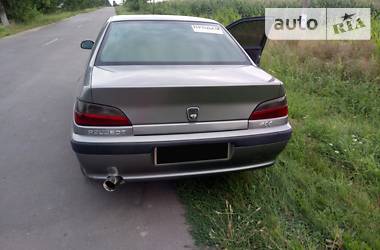 Седан Peugeot 406 1999 в Теофиполе