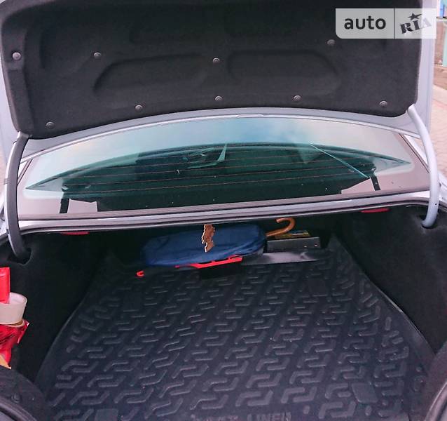 Седан Peugeot 406 2003 в Мелітополі