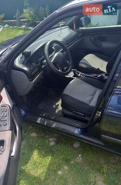 Седан Peugeot 406 1996 в 