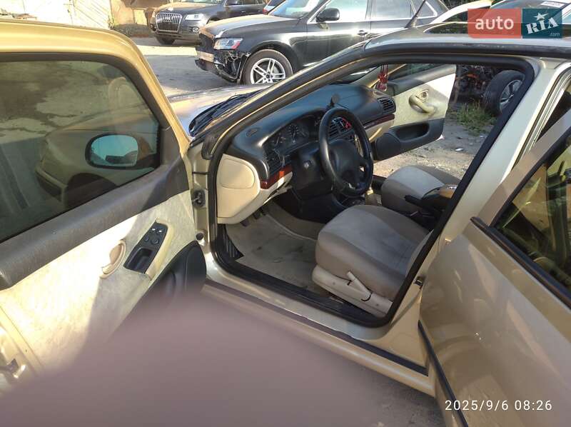 Седан Peugeot 406 1995 в Луцке