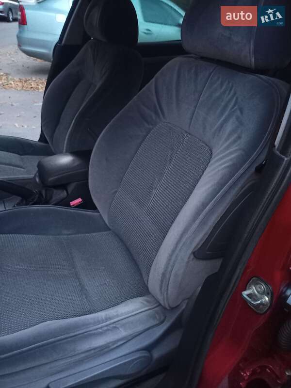 Седан Peugeot 407 2004 в Харькове