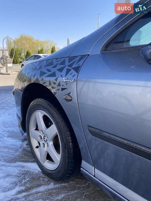 Универсал Peugeot 407 2004 в Вараше