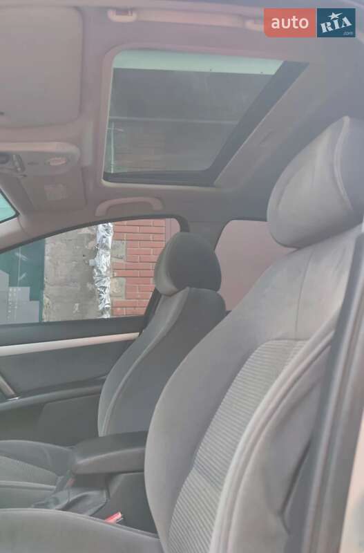 Седан Peugeot 407 2004 в Івано-Франківську