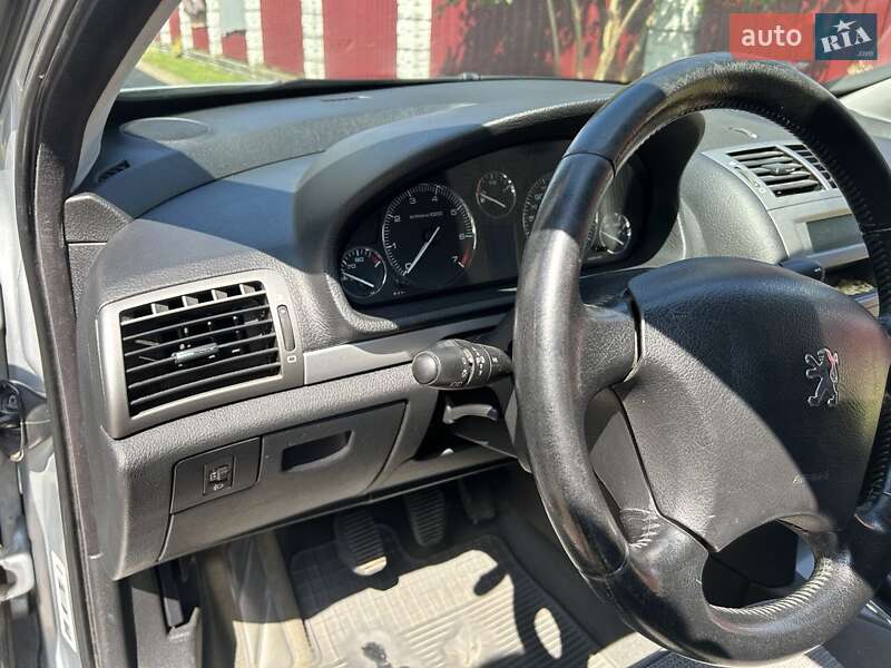 Седан Peugeot 407 2006 в Стрию
