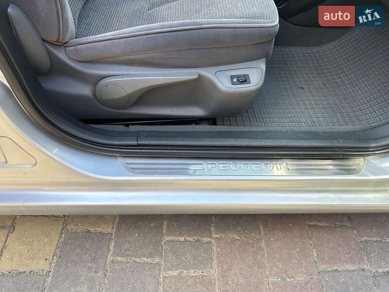 Седан Peugeot 407 2006 в Стрию