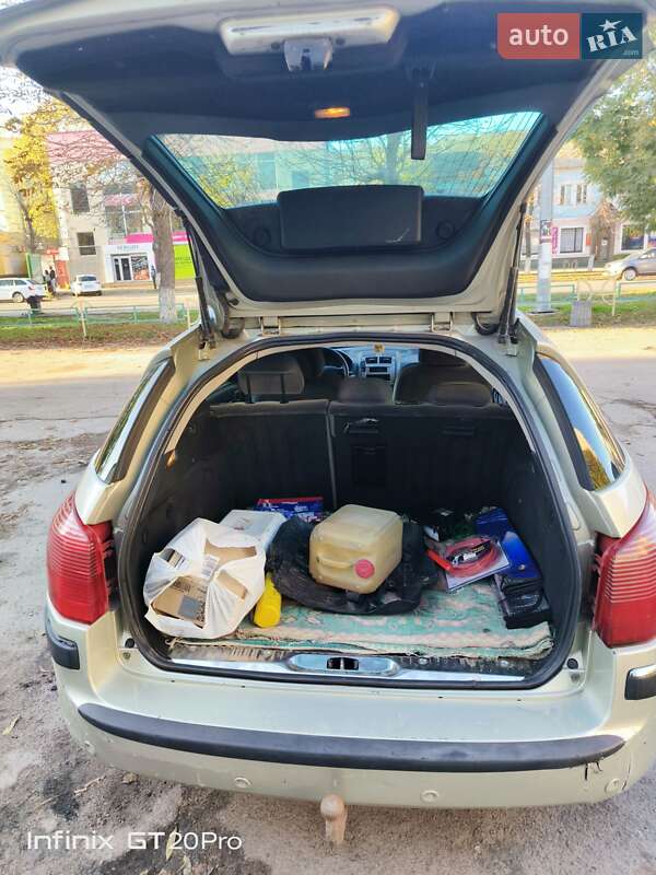 Универсал Peugeot 407 2005 в Коростене