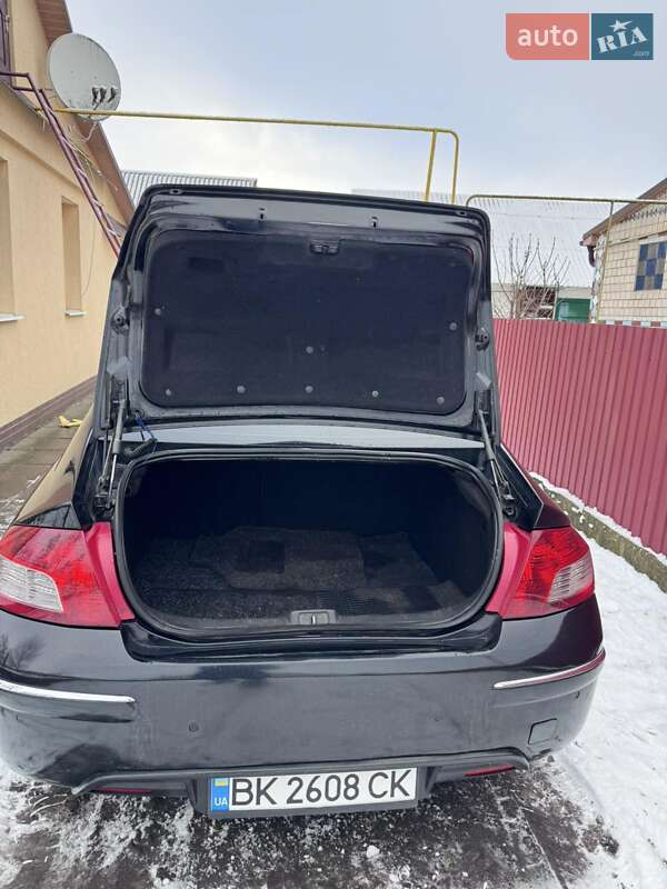 Седан Peugeot 407 2010 в Острозі