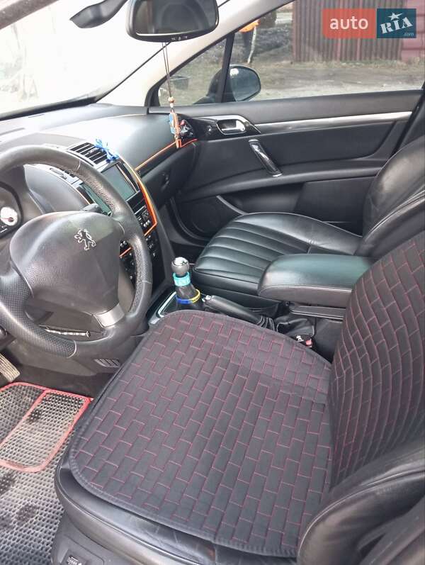 Седан Peugeot 407 2010 в Бродах