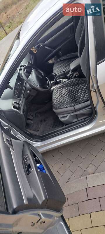 Седан Peugeot 407 2004 в Горишних Плавнях фото 6 Седан Peugeot 407 2004 в Горишних Плавнях