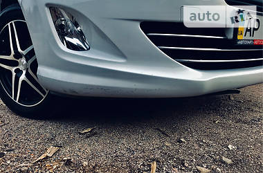 Седан Peugeot 408 2013 в Запорожье