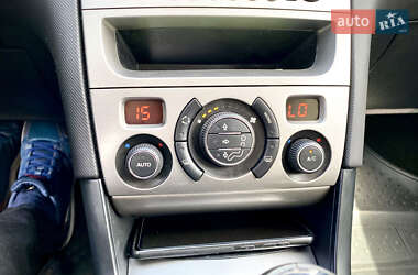 Седан Peugeot 408 2012 в 