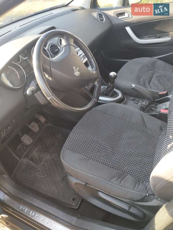 Седан Peugeot 408 2013 в Бурыни