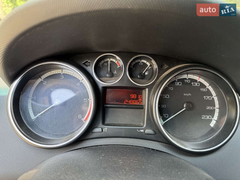 Седан Peugeot 408 2013 в Києві