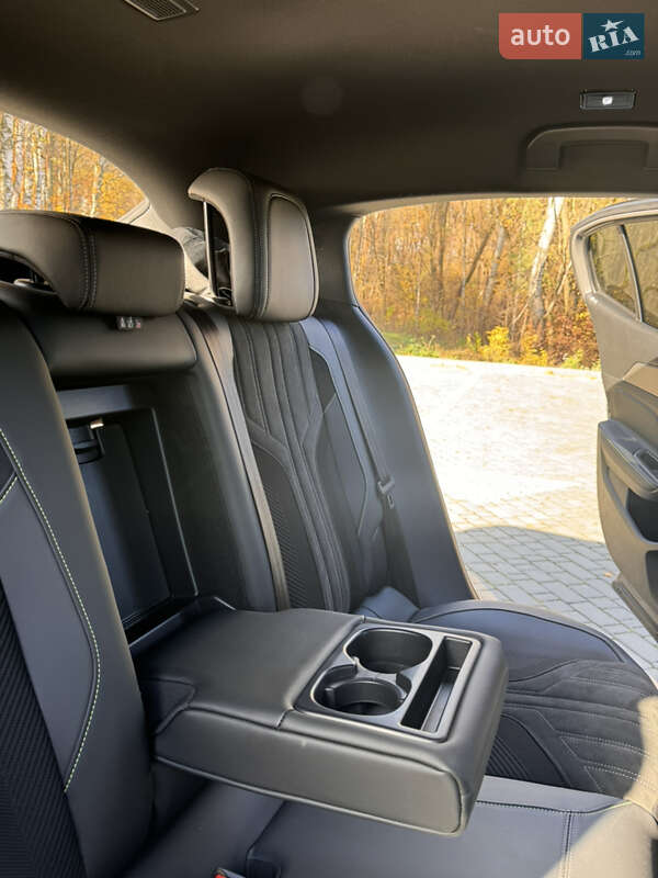 Лифтбек Peugeot 408 2023 в Счастливом