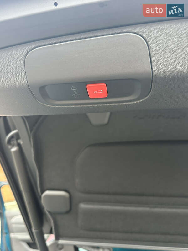 Лифтбек Peugeot 408 2023 в Киеве