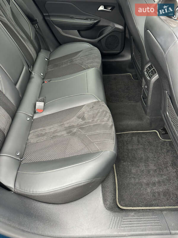 Лифтбек Peugeot 408 2023 в Киеве