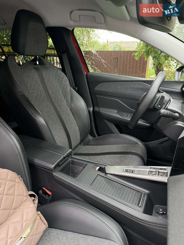 Лифтбек Peugeot 408 2023 в Умани фото 6 Лифтбек Peugeot 408 2023 в Умани