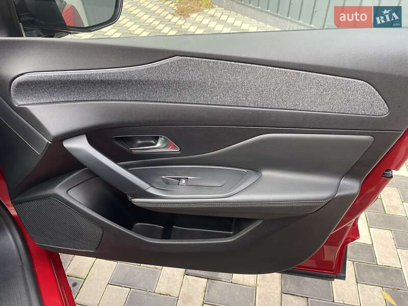 Лифтбек Peugeot 408 2023 в Николаеве