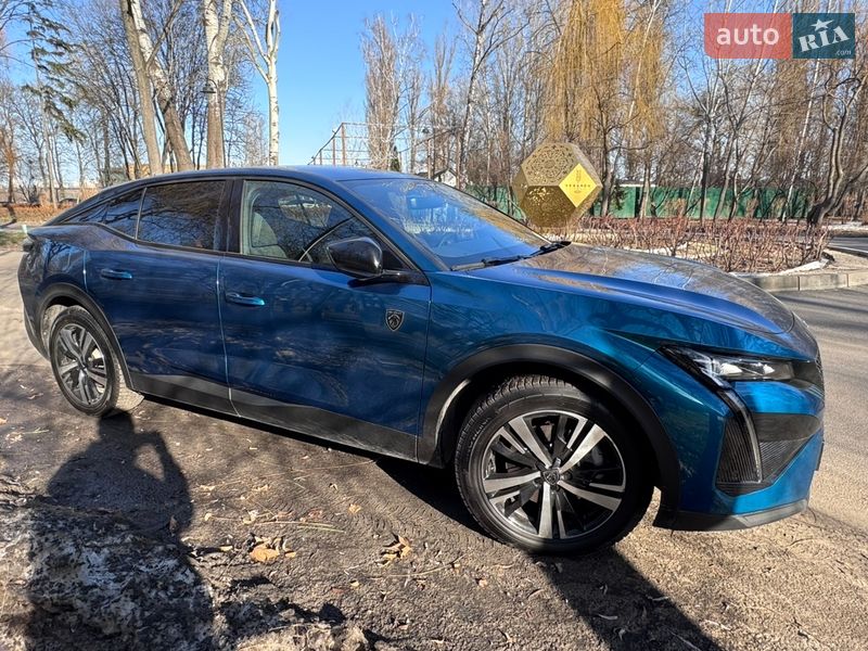 Лифтбек Peugeot 408 2023 в Киеве