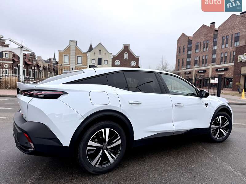 Лифтбек Peugeot 408 2023 в Киеве