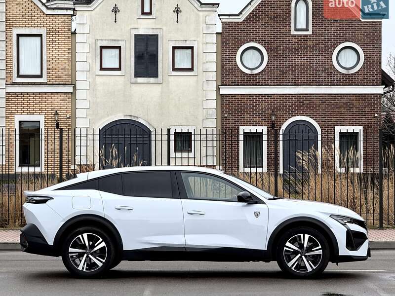 Лифтбек Peugeot 408 2023 в Киеве