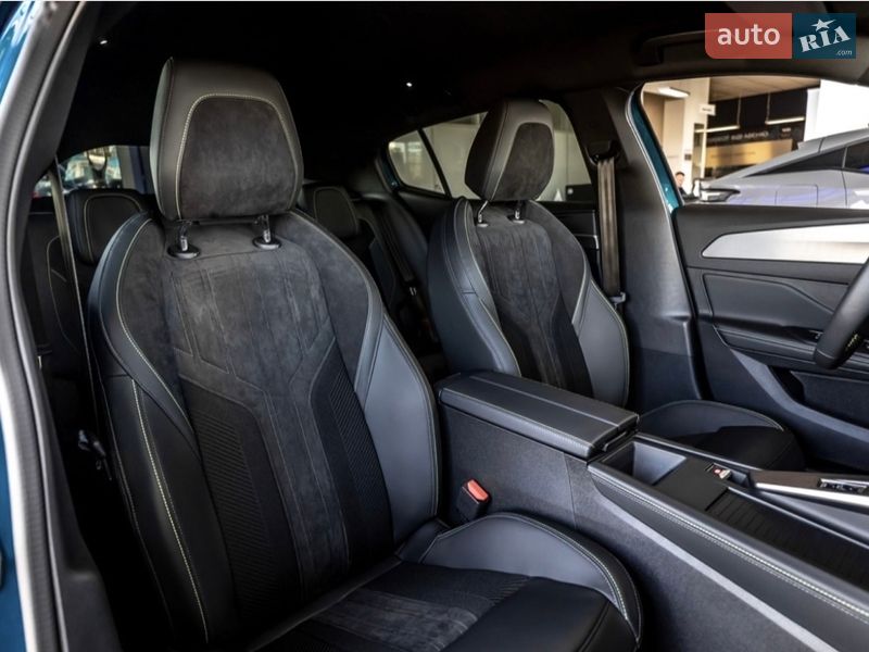 Ліфтбек Peugeot 408 2023 в Києві