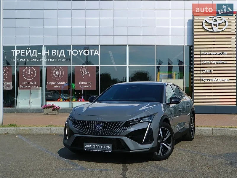 Peugeot 408