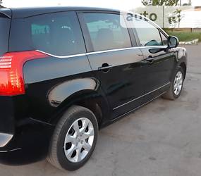 Универсал Peugeot 5008 2011 в Херсоне